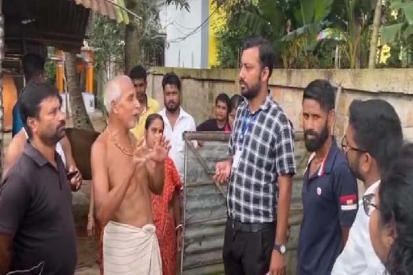 one dies over 30 ill after eating prasad in dharmanagar