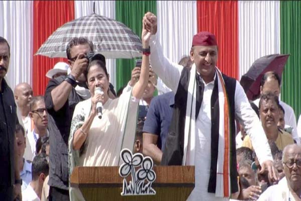 mamata akhilesh addressed saheed diwas rally in kolkatta