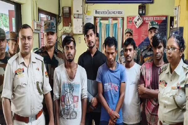 12 bangladeshi arrested from west tripura district