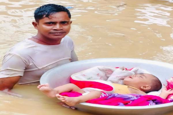 7 died- 183 shalter home flood situation worsening in tripura-