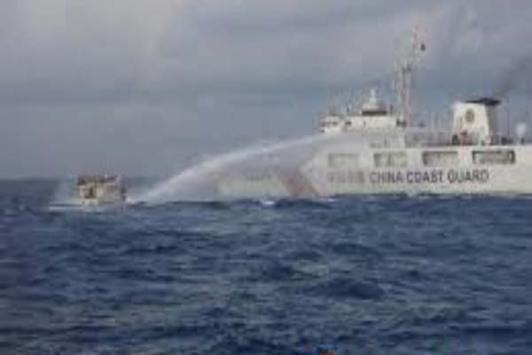 china escalated tension- hits the ship of philippines