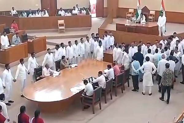 opposition walks out as tripura assembly congratulated pm modi