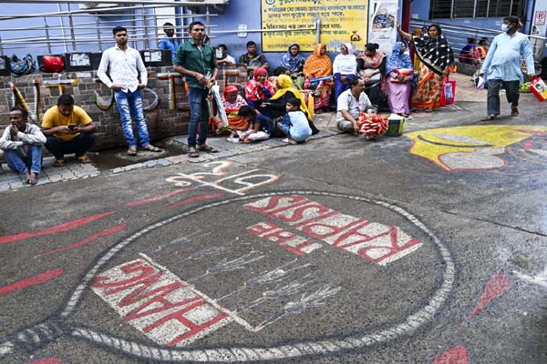 kolkata rape murder incident strike by junior doctors continue