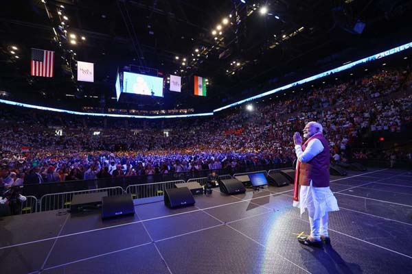 pm modi addressed indian diaspora during us visit