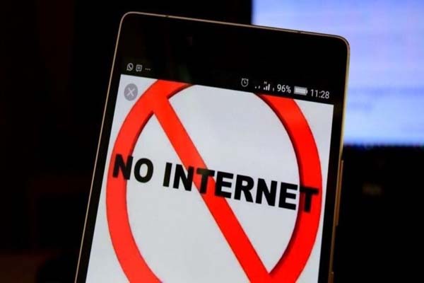 mobile internet to remain banned in assam on sunday