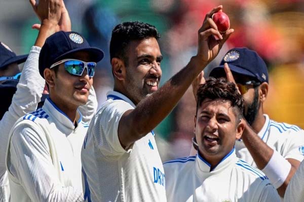 ravichandran ashwin announced his  retirement from international cricket