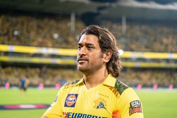dhoni included into iccs hall of fame- 11th indian to achieve this feat