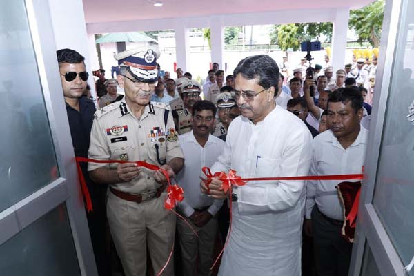 need to strengthen the security of tripura due to present situation in bangladesh chief minister