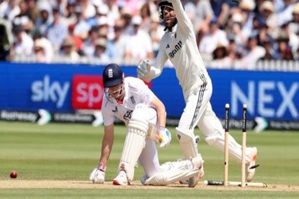 england 6 wickets away from winning the lords test- india need 135 runs on day 5
