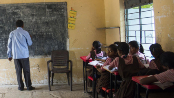india number of teachers crossed one cr- but only one teacher in 1 lakh schools