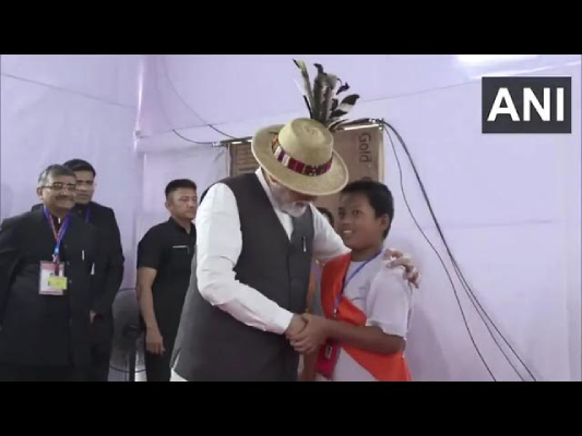 modi’s manipur visit call for peace amidst deep divides