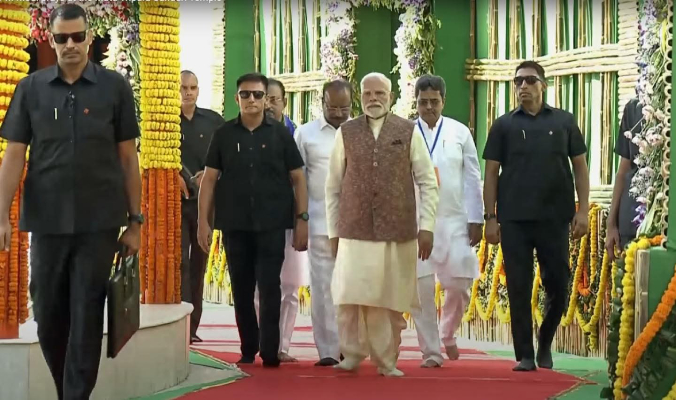 pm modi inaugurates beautified tripureshwari temple