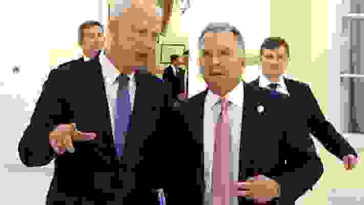 secret us–russia meeting sparks washington uproar