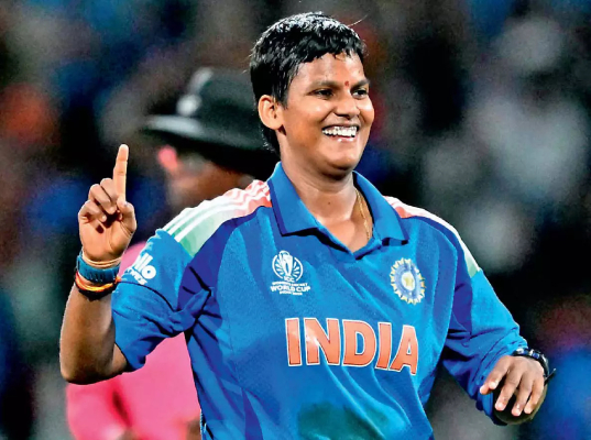 wpl mega auction franchises spend big deepti tops at ₹3-20 crore