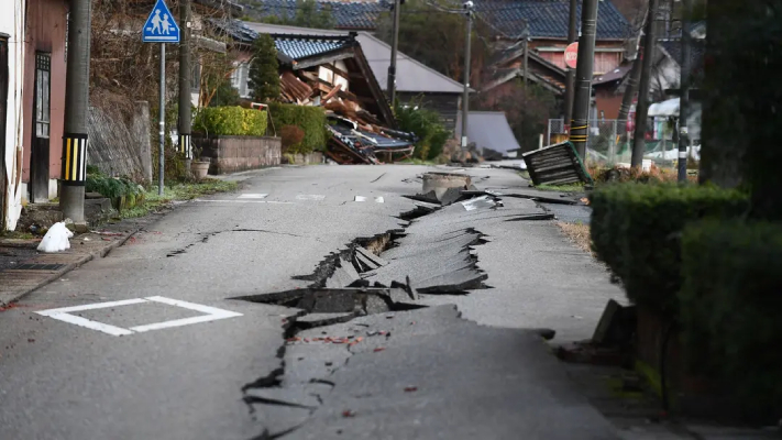 7-5 magnitude earthquake in japan- small tsunami waves begins