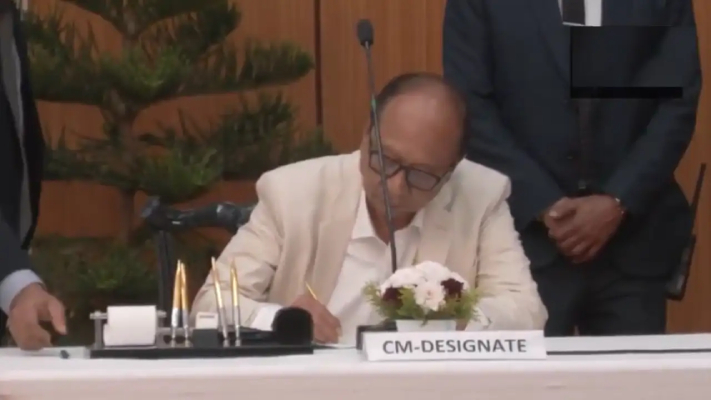 manipur gets new govt as president’s rule is revoked