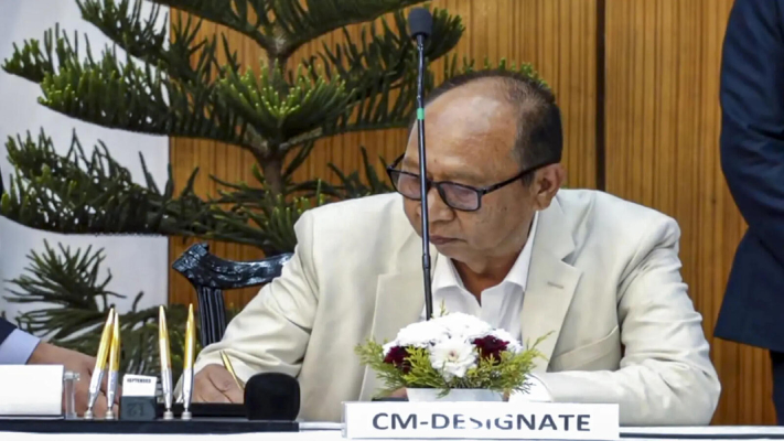 manipur cm in delhi to meet amit shah