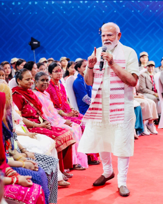 modi slams mamata over ‘insult’ to president murmu