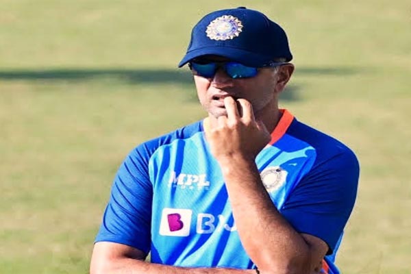 dravids tenure to end bcci released adv for head coach of team india