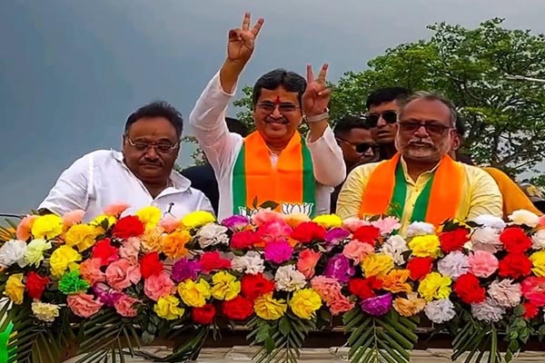 ls polls 5th 6th 7th phase tripura cm manik saha to campaign in wb from may 17-29