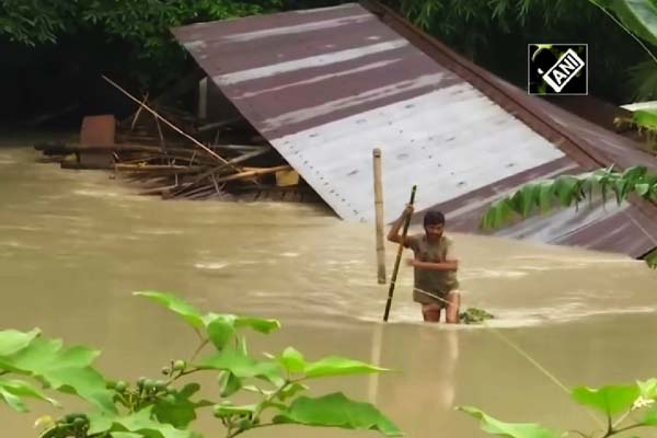 flood situation in assam  worsening- karimganj most affected