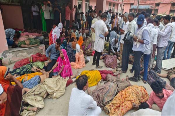 hathras 122 dead in  stampede after satsang