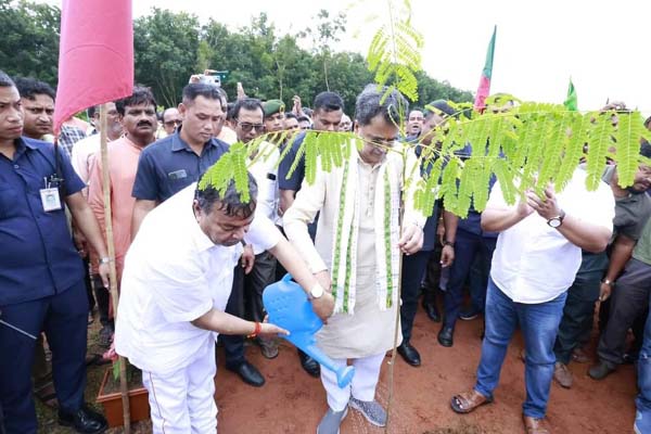 tripura govts initiative 5 lakh saplings planted in 5 minutes